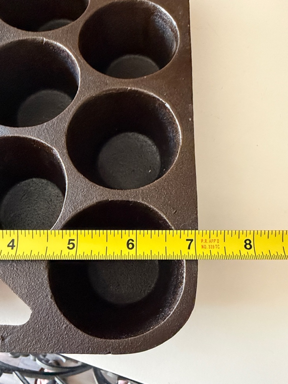 Vintage BSR Cast Iron Biscuit Muffin Pan - Picture 10 of 13